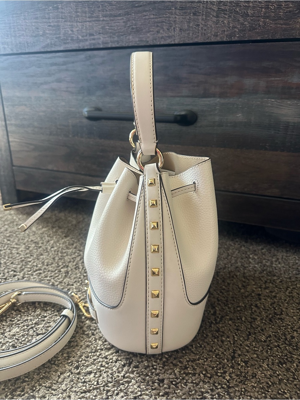 Michael Kors Cream Drawstring Bucket Shoulder Bag with Gold Hardware - Picture 10 of 12